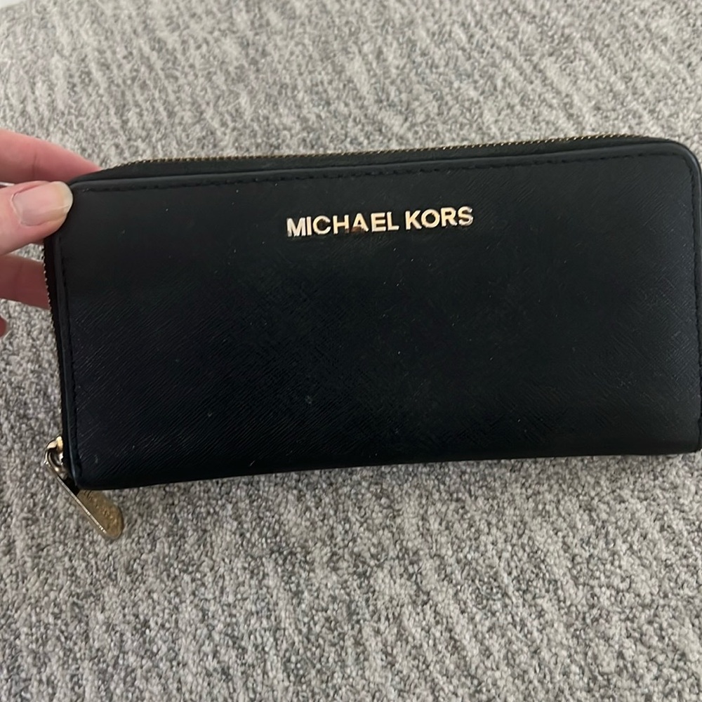 Michael Kors Saffiano Leather Zip Wallet